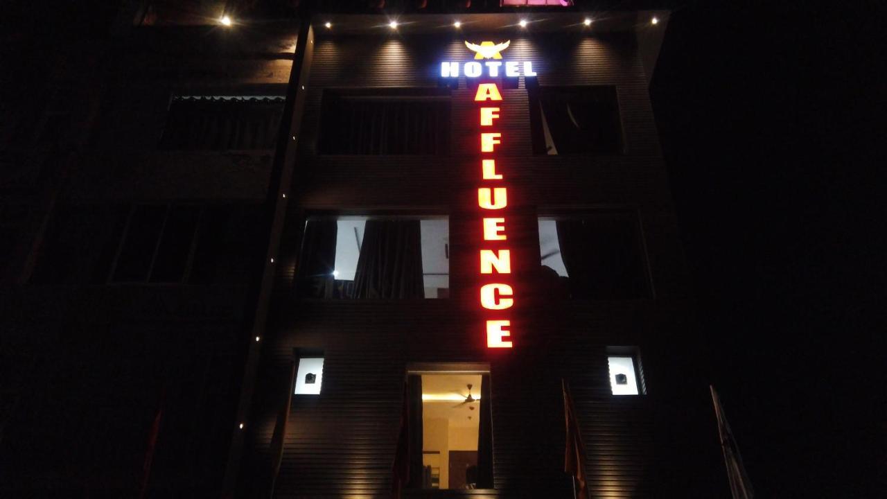 Affluence Hotel Kharar Bagian luar foto
